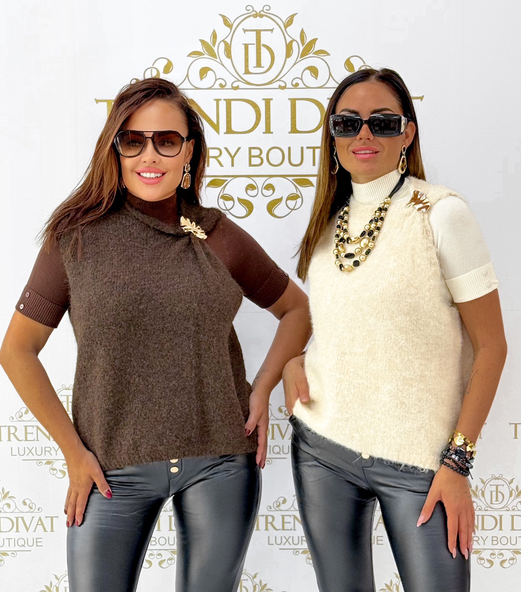 Pihe-puha anyagú, arany díszes mellény - Image 4