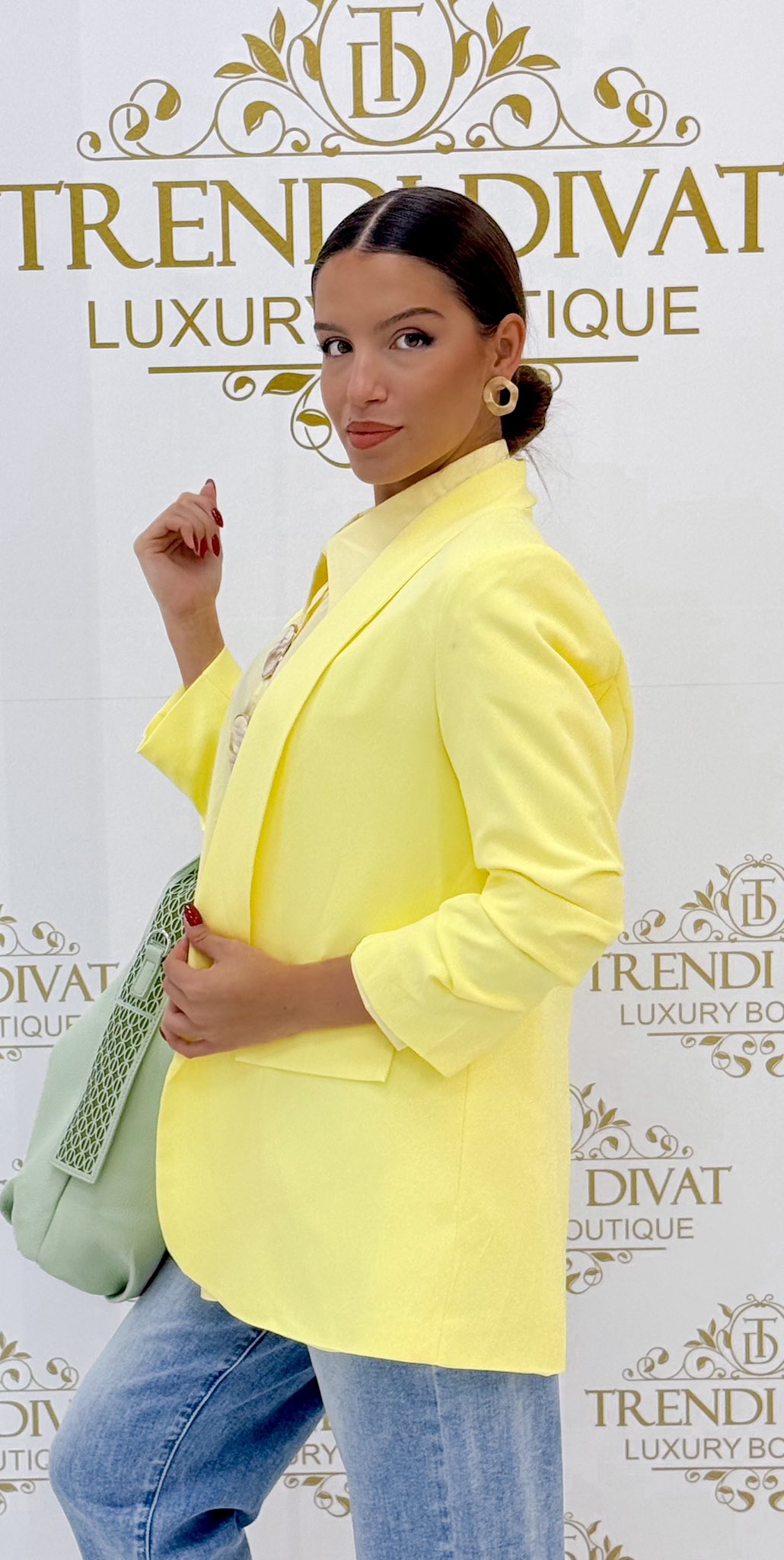 3/4-es húzott ujjú, válltöméses blézer - Image 19