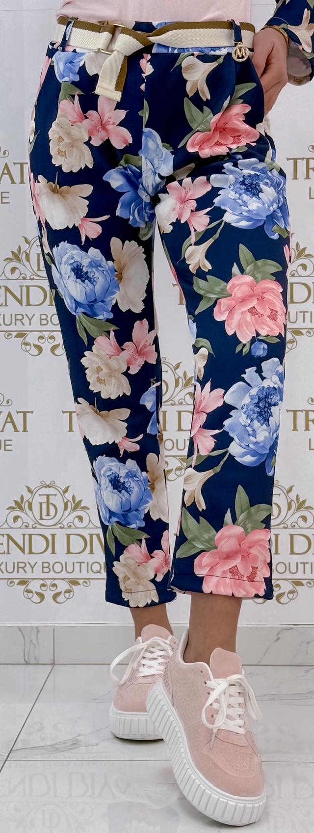 "M" bilétás, virág mintázatú nadrág, ajándék övvel - Image 13