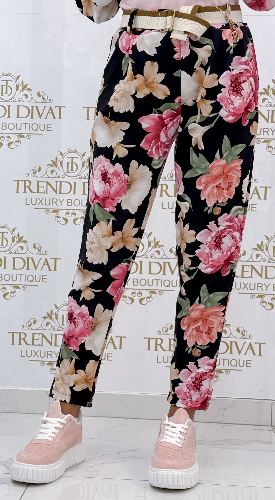 "M" bilétás, virág mintázatú nadrág, ajándék övvel - Image 16