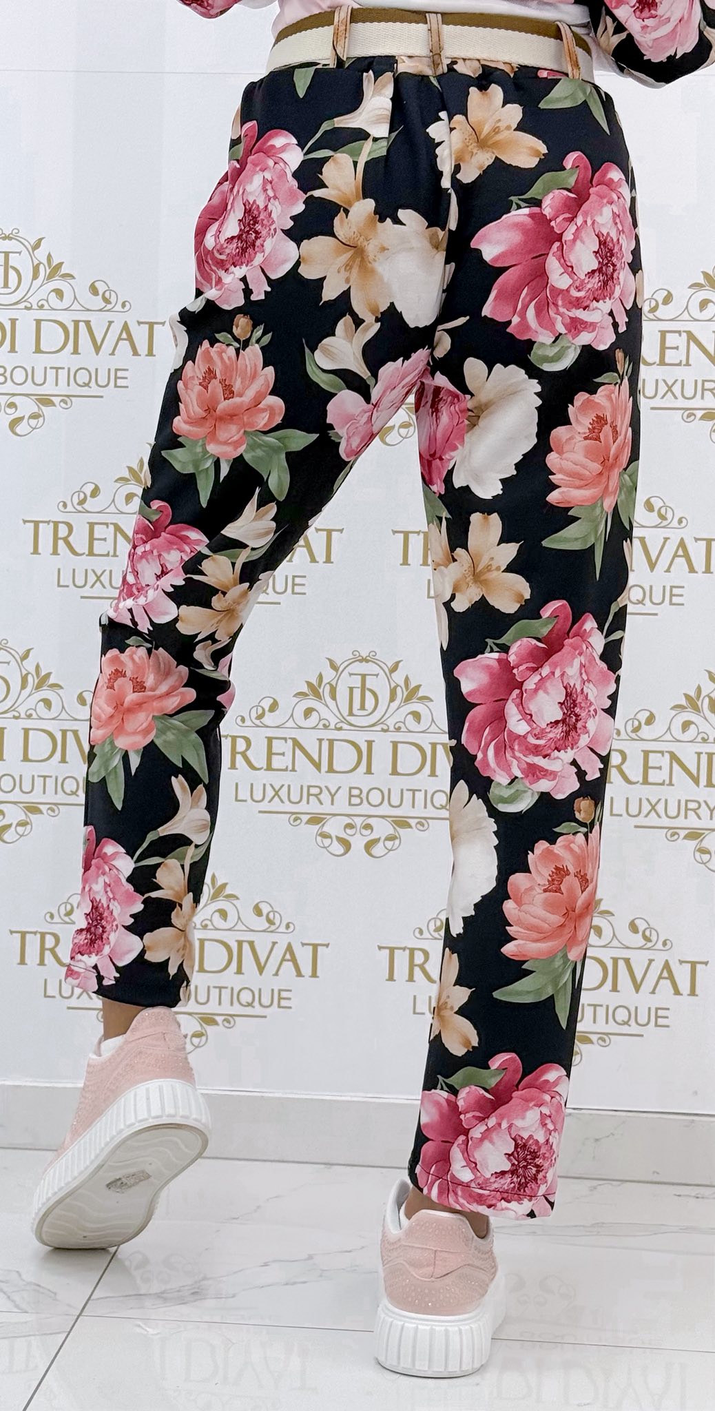 "M" bilétás, virág mintázatú nadrág, ajándék övvel - Image 17