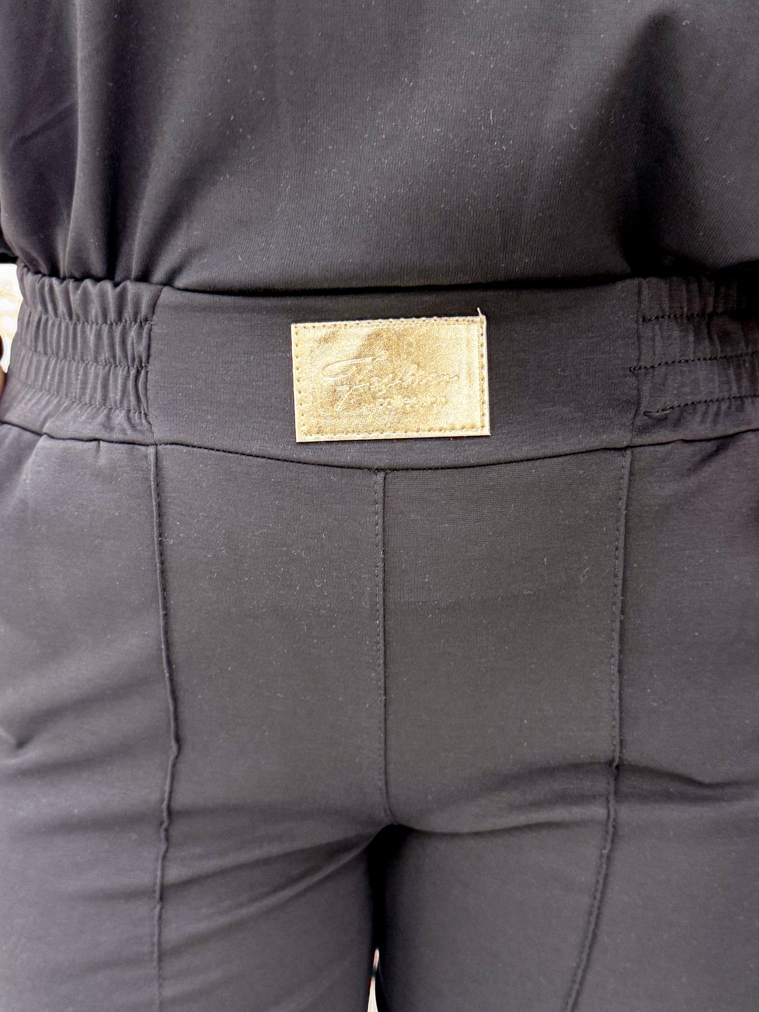 Arany színű bilétás, gumis derekú, élén varrott, elasztikus vászon anyagú nadrág - Image 20