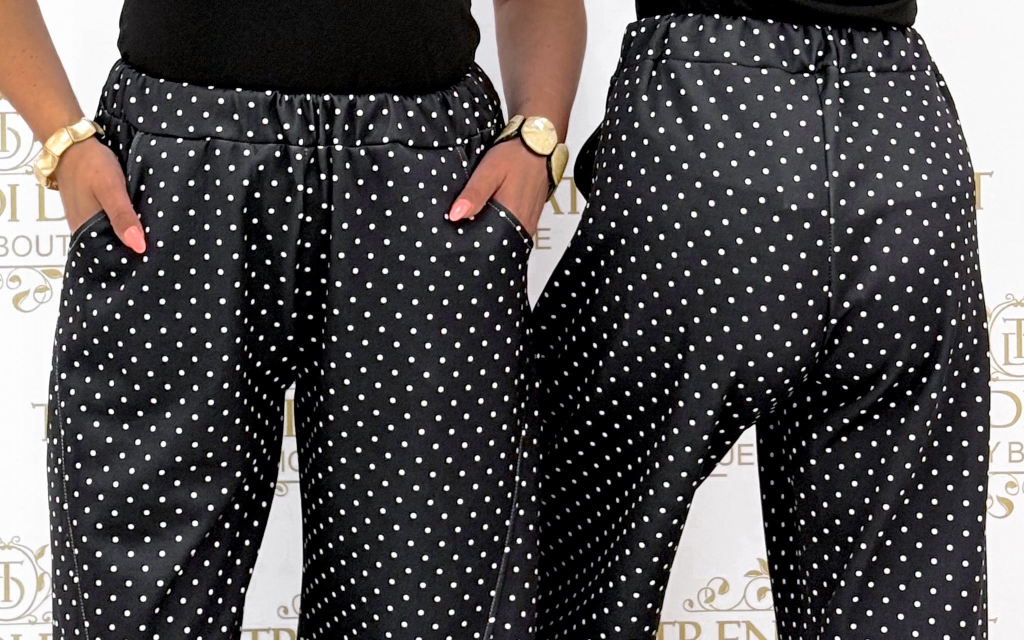 Pöttyös, gumis derekú zsebes nadrág - Image 17