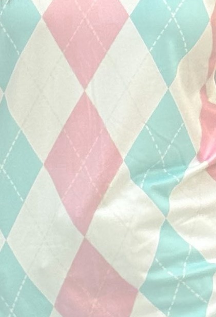 menta-rózsaszín rombusz minta