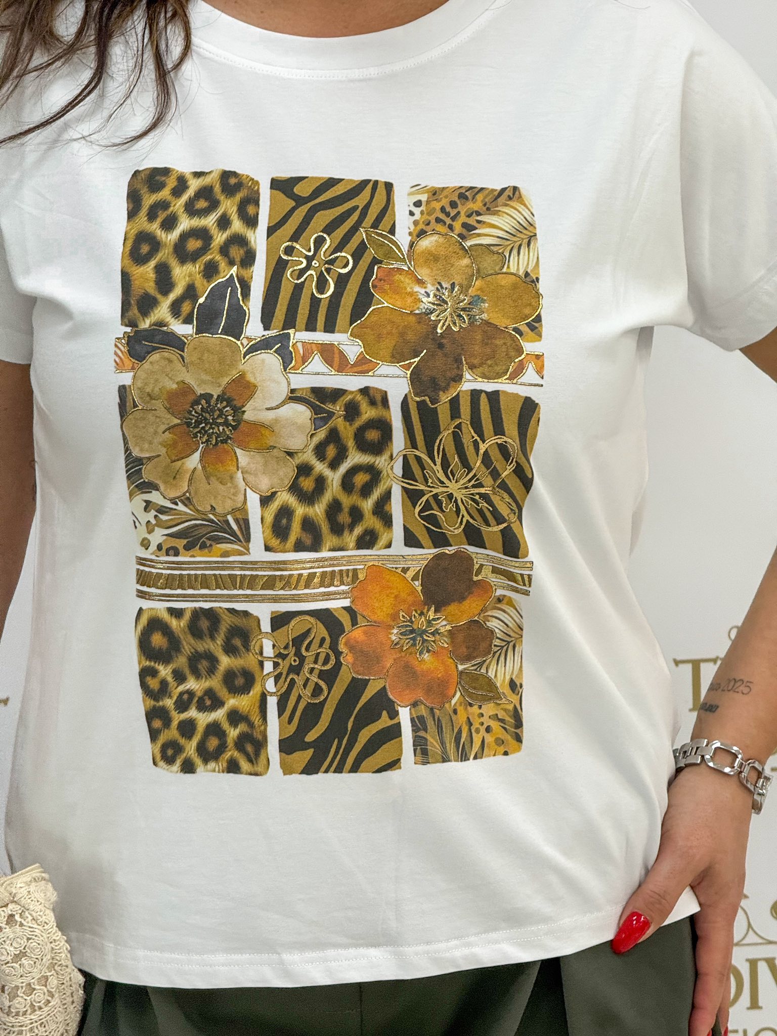 Plus size, vegyes állatmintás és virágos póló - Image 2