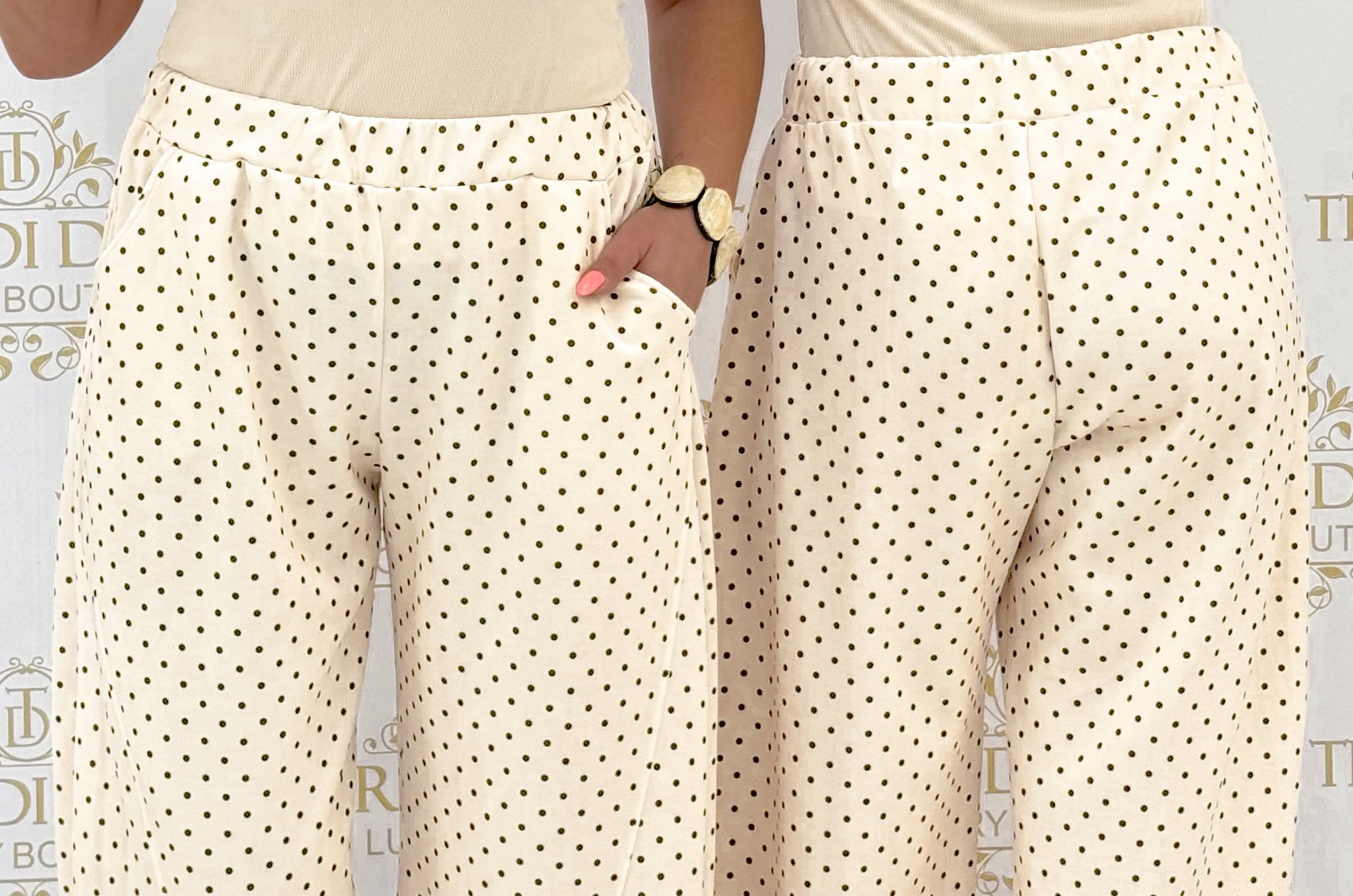 Pöttyös, gumis derekú zsebes nadrág - Image 7