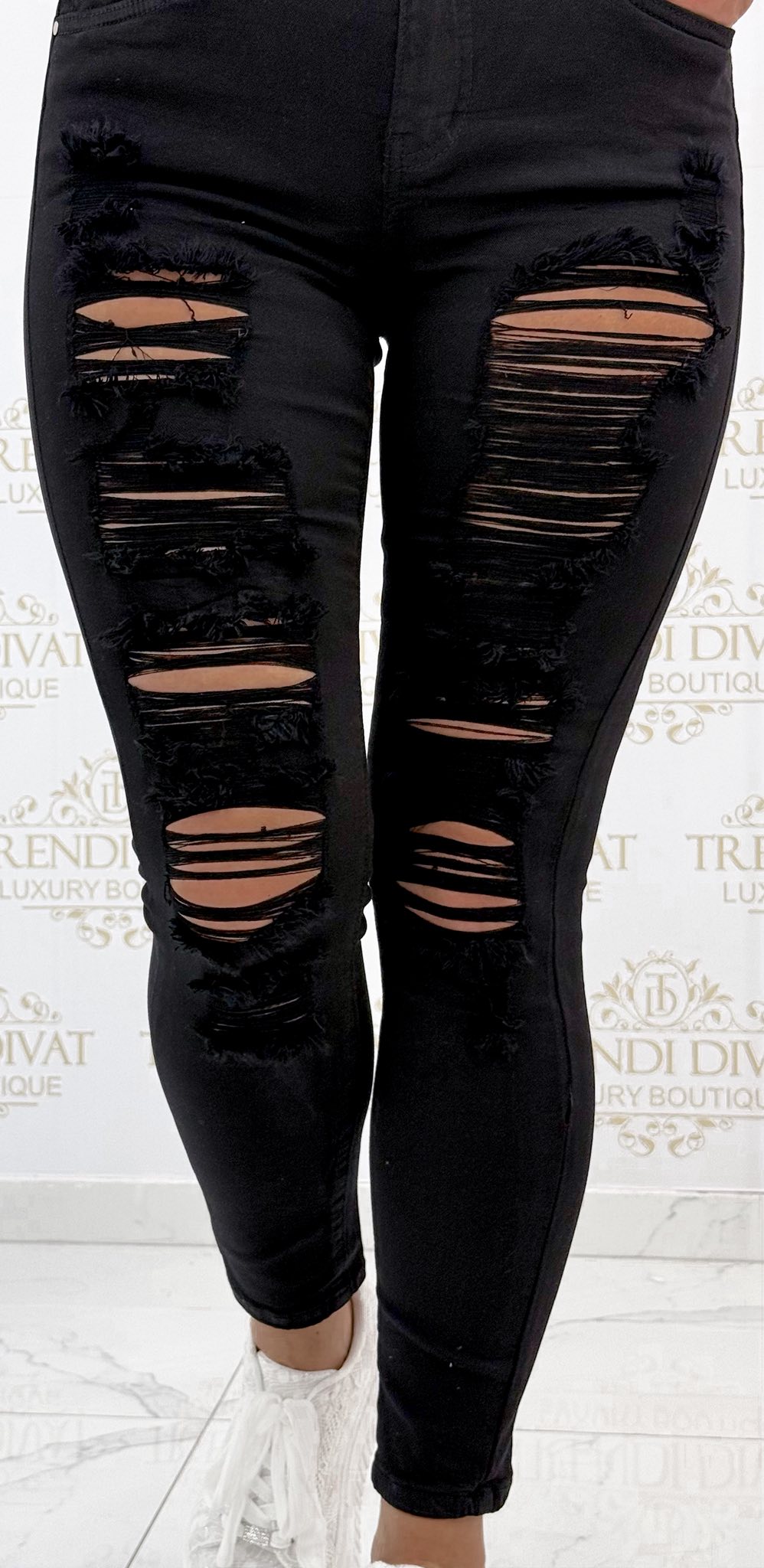 Fekete színű extrán tépett csípő fazonú farmer "SZ3322-13 " - Image 2