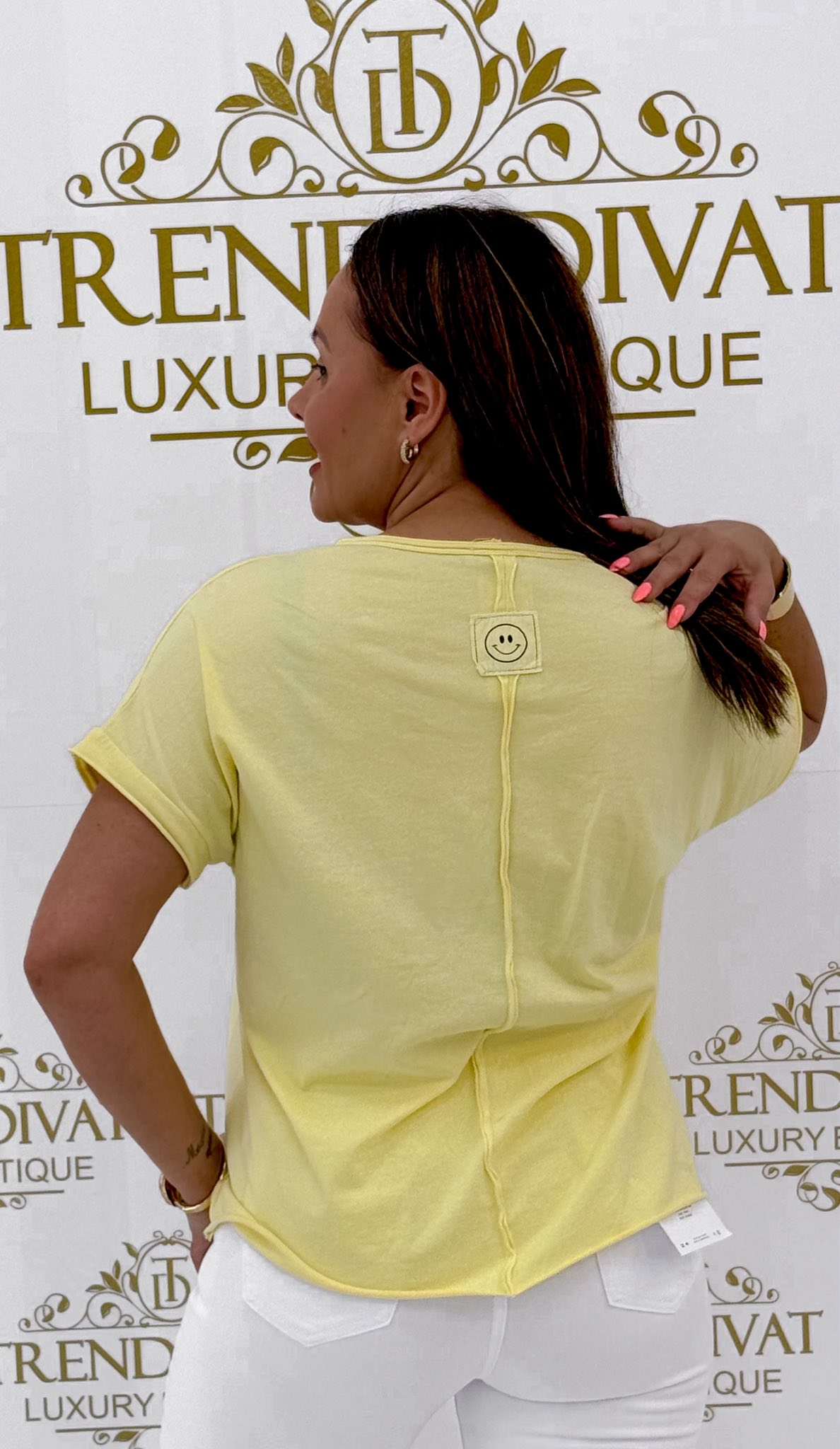 V-nyakú, laza fazonú, 3D virág mintázatú kis felső - Image 22