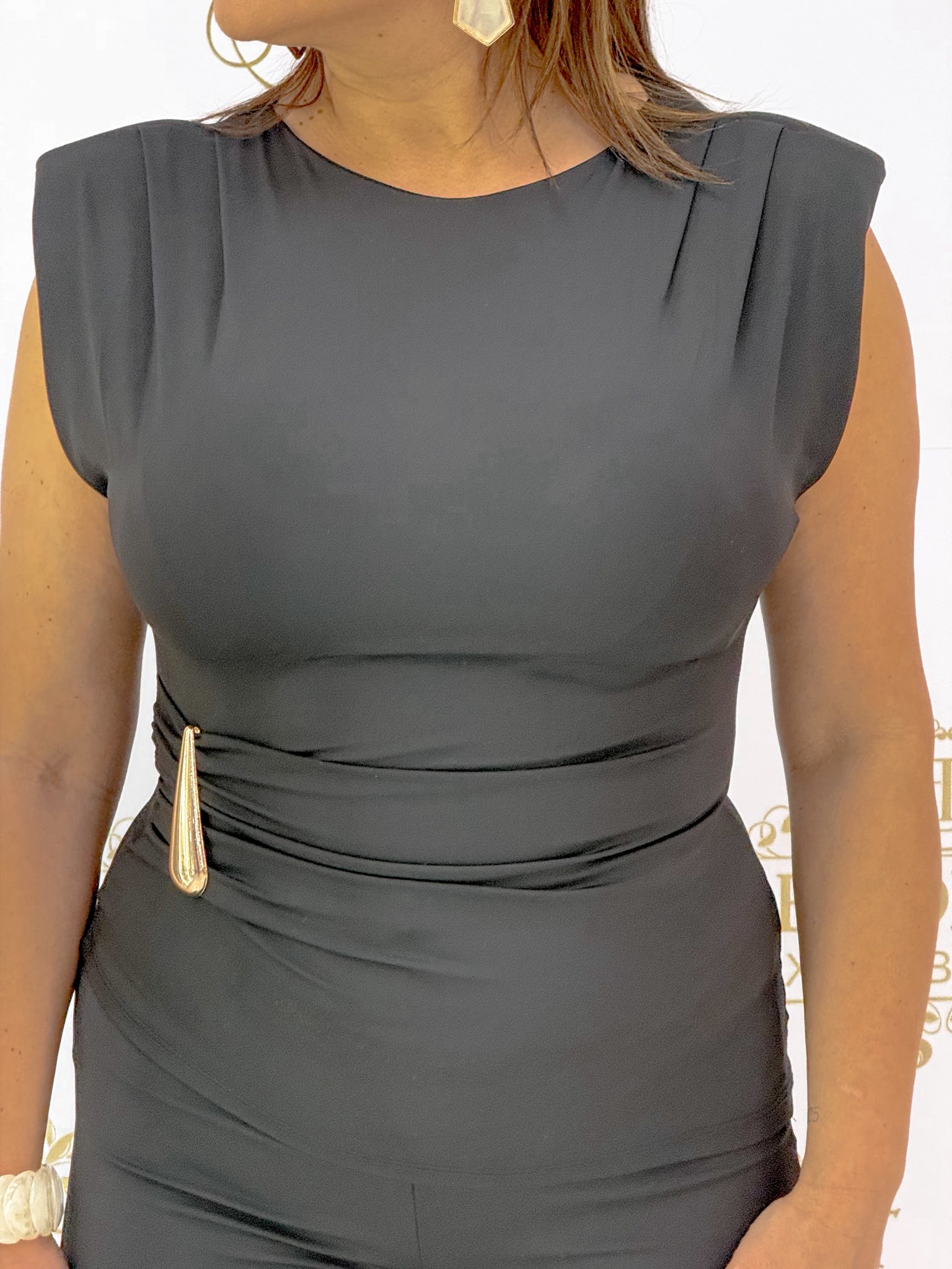 Elegáns kétrészes együttes, arany színű oldaldísszel - Image 38