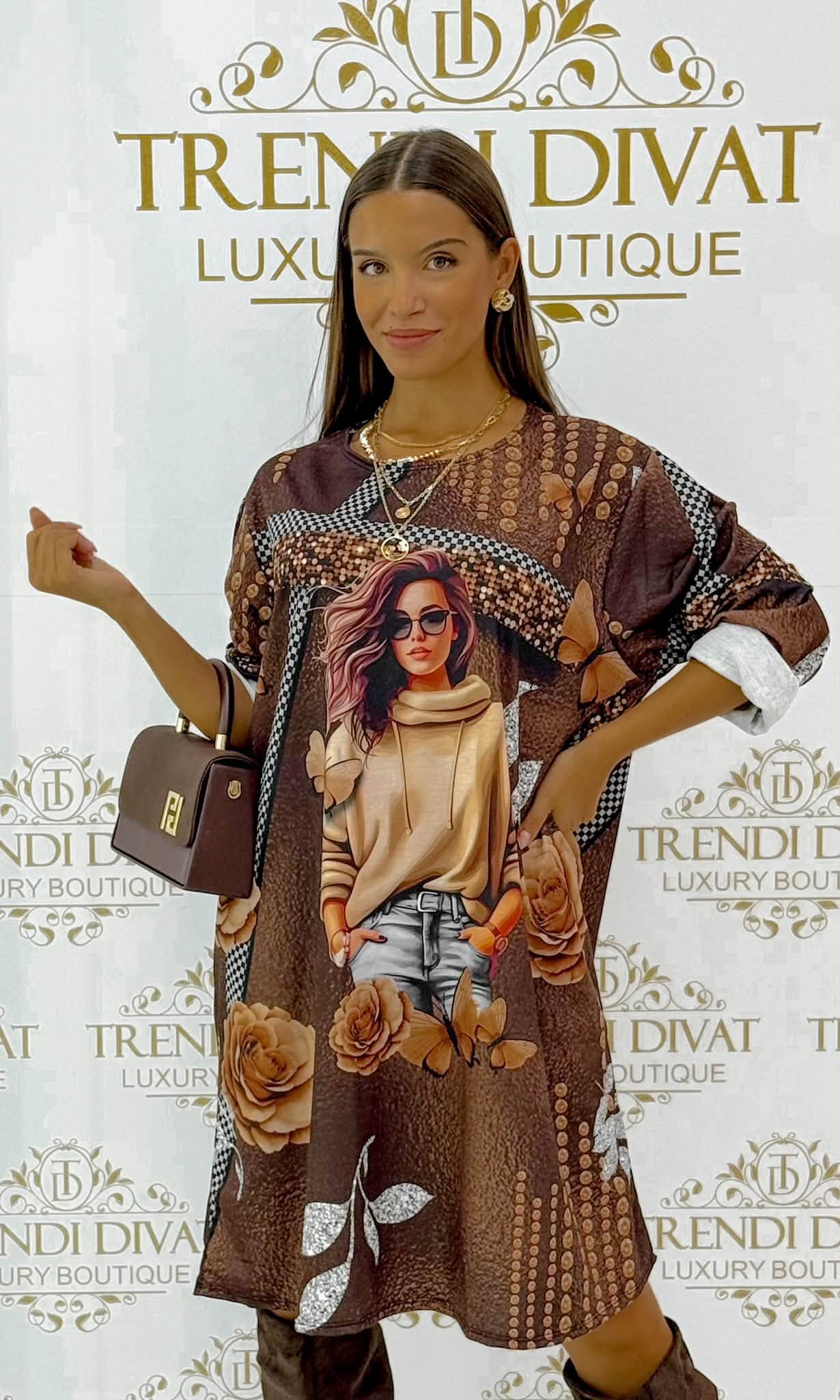 Oversize női portrés és rózsa mintás tunika ruha - Image 11