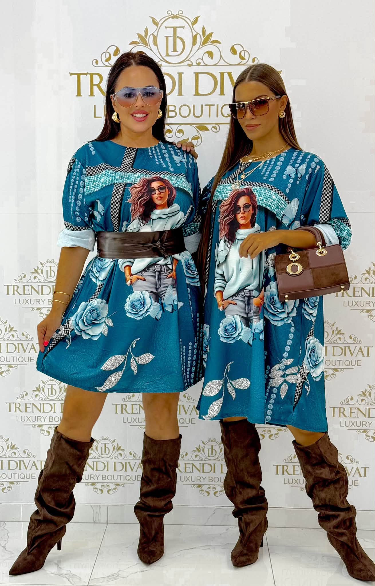 Oversize női portrés és rózsa mintás tunika ruha - Image 26