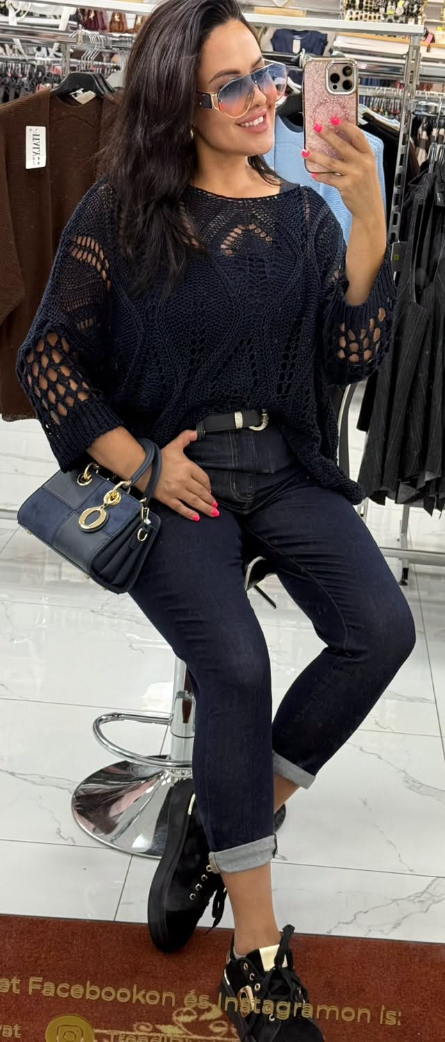 Plus size, rugalmas sötétkék slim farmer felhajtott szárral – Övvel "M1376" - Image 7
