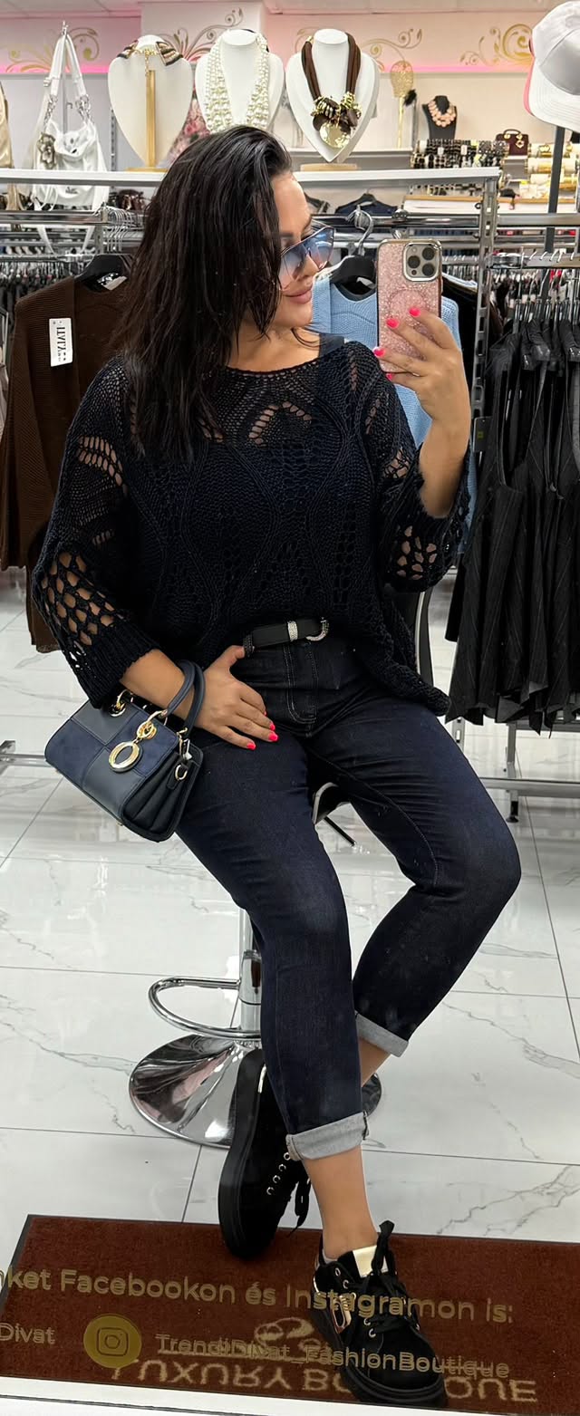 Plus size, rugalmas sötétkék slim farmer felhajtott szárral – Övvel "M1376" - Image 8