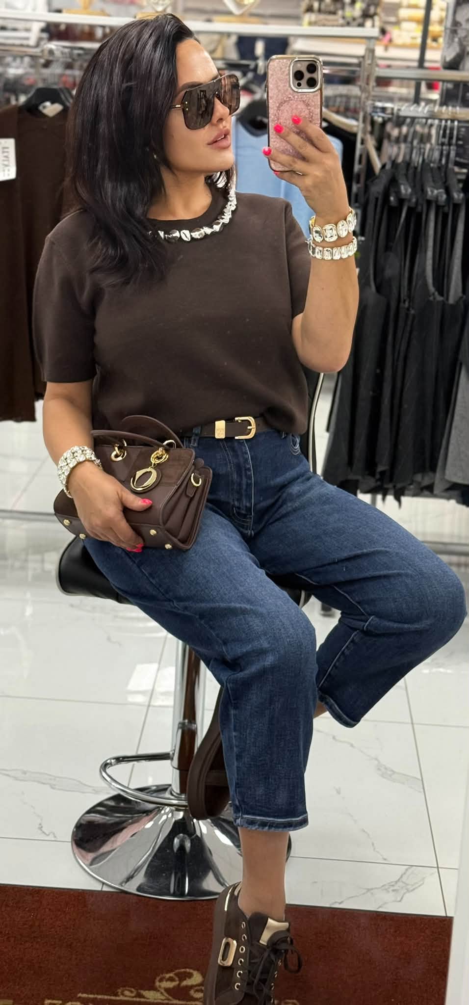 Plus size, magas derekú középkék női mom fit farmer, barna övvel "MK201-1" - Image 10