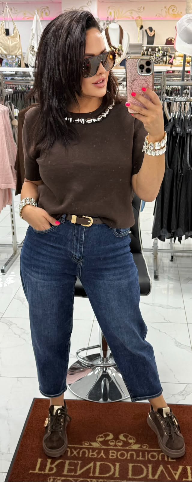 Plus size, magas derekú középkék női mom fit farmer, barna övvel "MK201-1" - Image 2